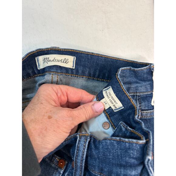 Madewell The Perfect Vintage Cropped Jean Size 26. Medium Dark Wash - Picture 3 of 5